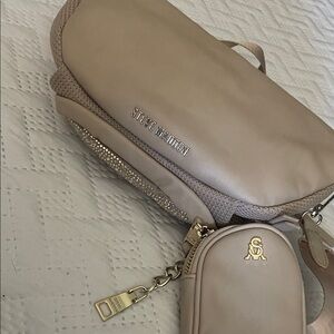 Steve Madden women’s Maxima crossbody handbag /mini pouch and gold accents